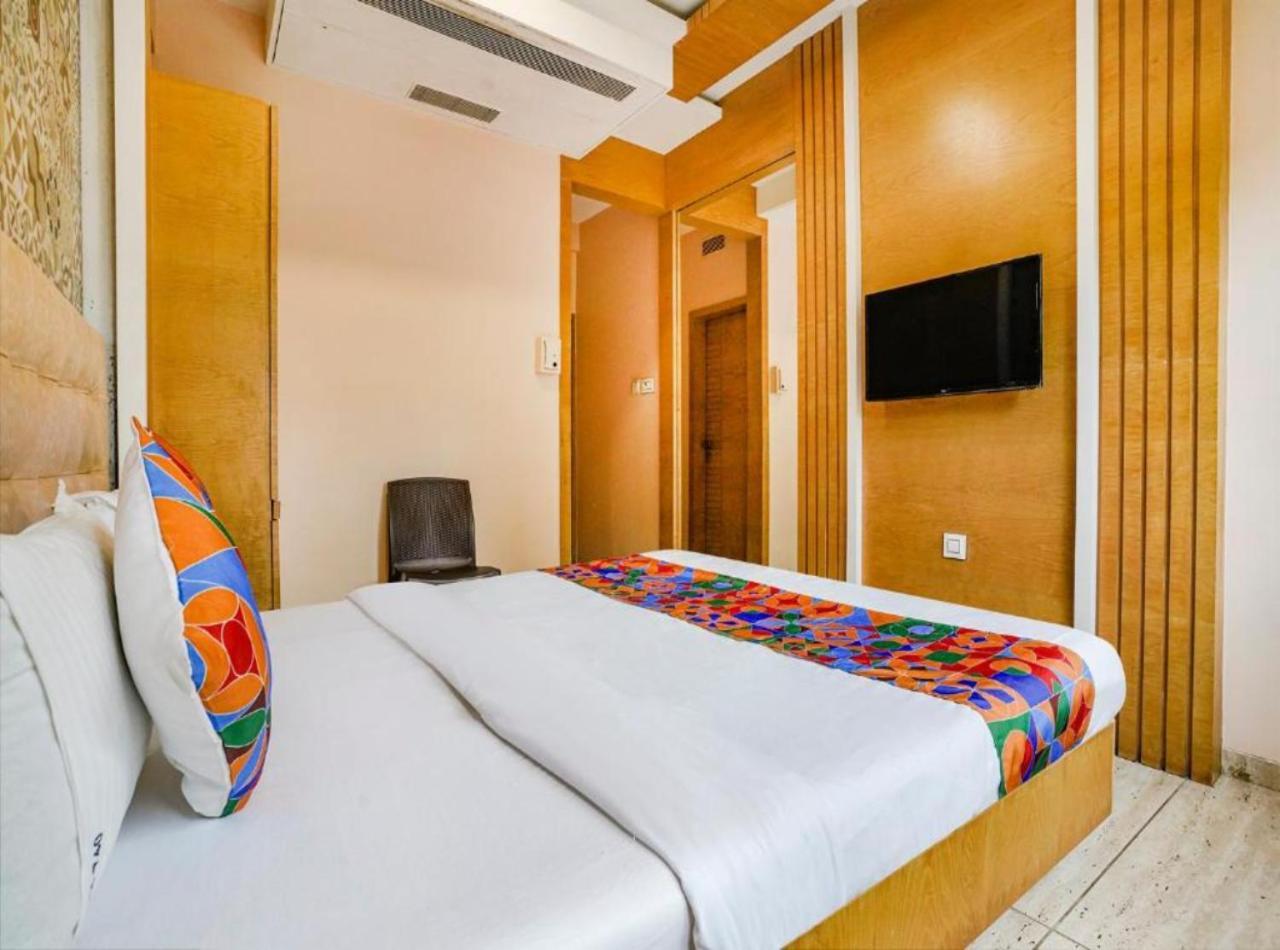 Hotel Vijaydeep Palace Near Delhi Airport 新德里 外观 照片